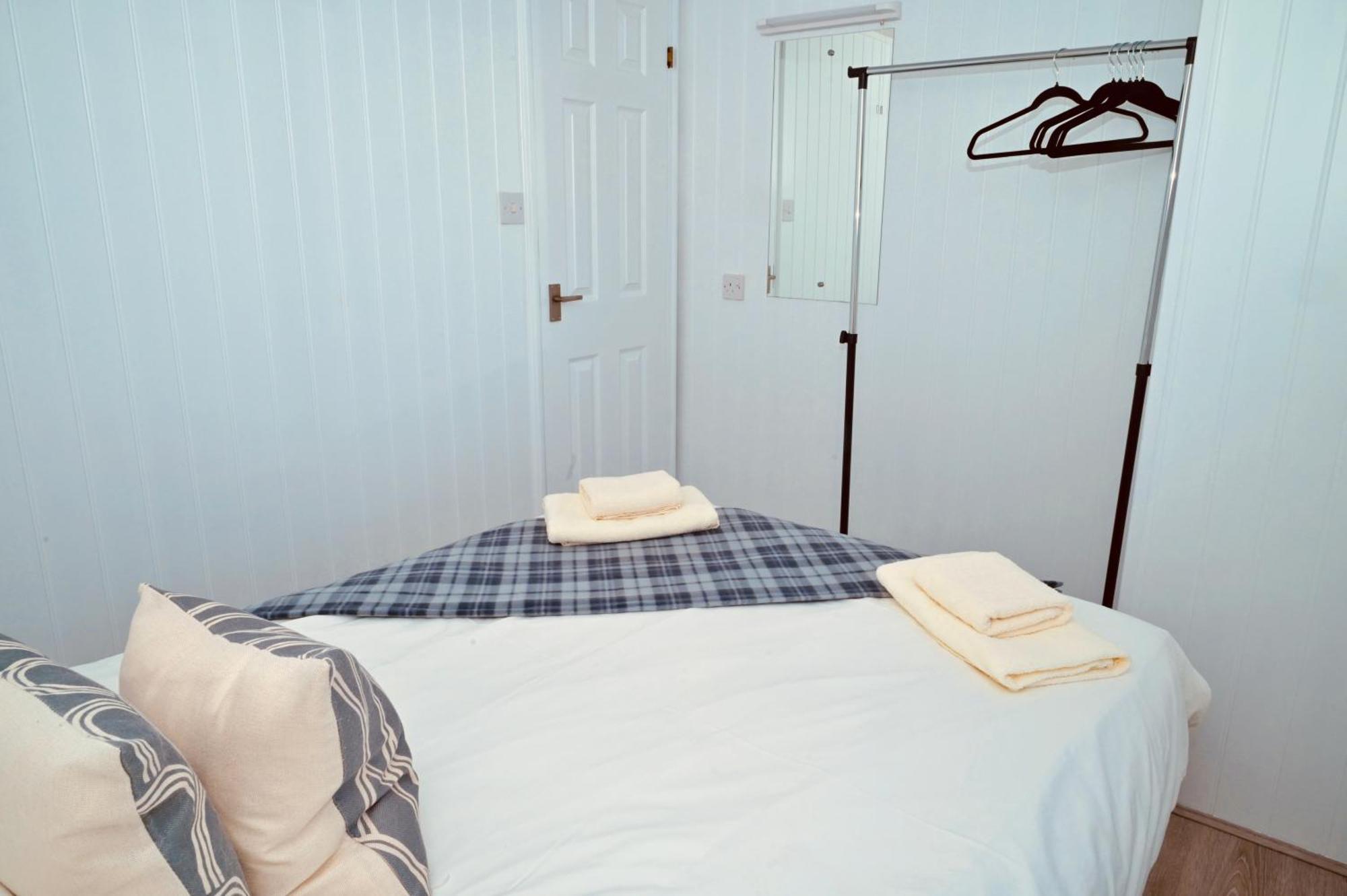 Lodge Cabin With Fabulous Views - Farm Holiday Stranraer Buitenkant foto
